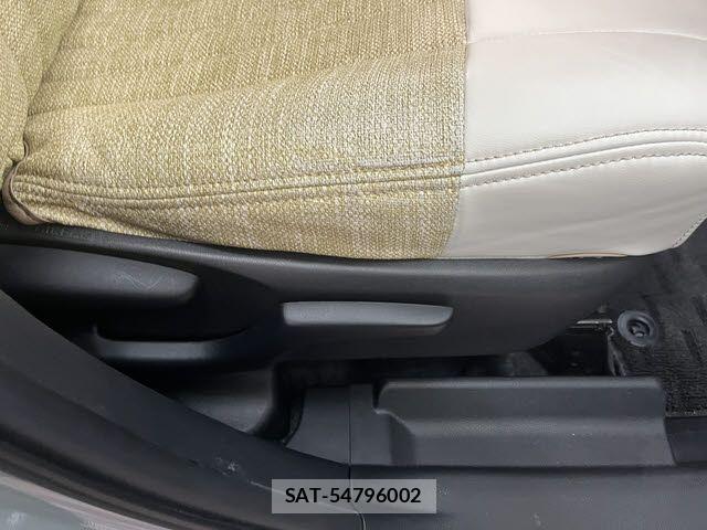 Toyota SIENTA 2023-12 8414952-22