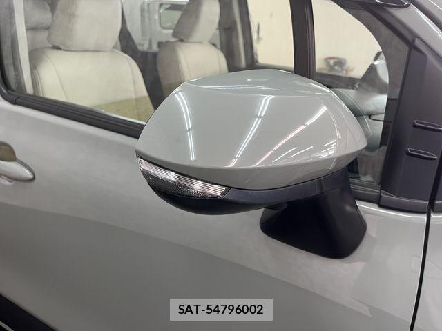 Toyota SIENTA 2023-12 8414952-24