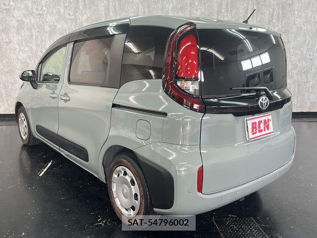 Toyota SIENTA 2023-12 8414952-8