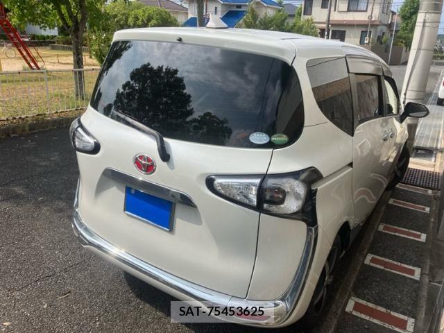 Toyota SIENTA 2018-06 8414960-1