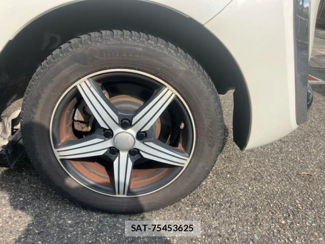 Toyota SIENTA 2018-06 8414960-4