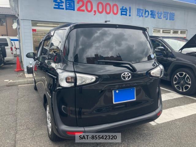 Toyota SIENTA 2016-08 8414962-2