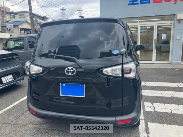 Toyota SIENTA 2016-08 8414962-3