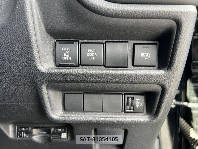 Toyota SIENTA 2023-06 8414950-14