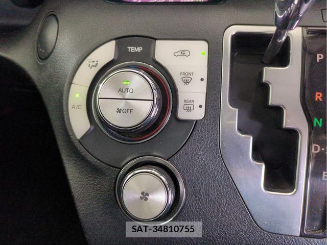 Toyota SIENTA 2017-11 8414951-11