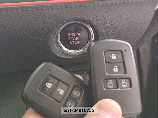 Toyota SIENTA 2017-11 8414951-12