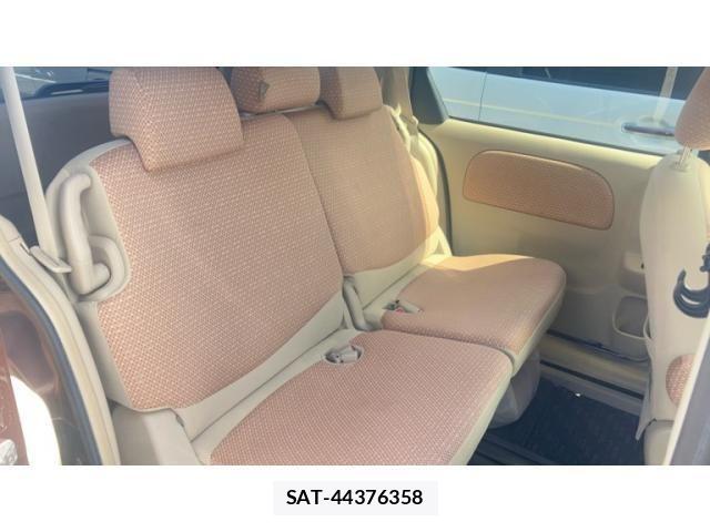 Toyota SIENTA 2015-03 8414963-14