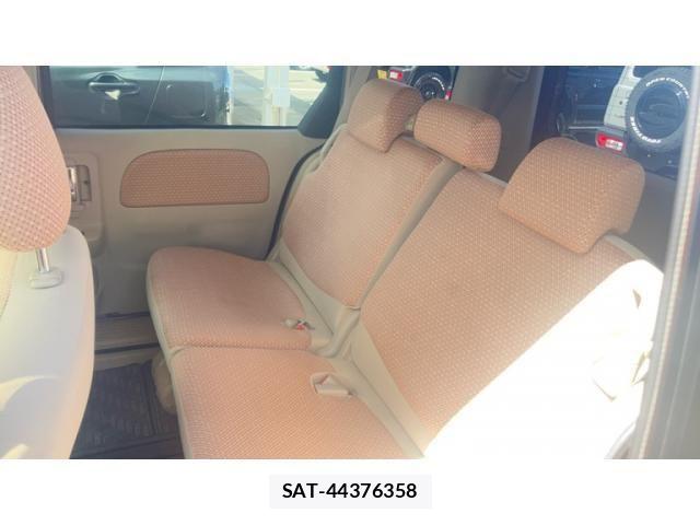 Toyota SIENTA 2015-03 8414963-16