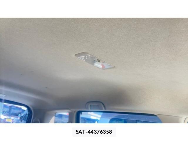Toyota SIENTA 2015-03 8414963-23