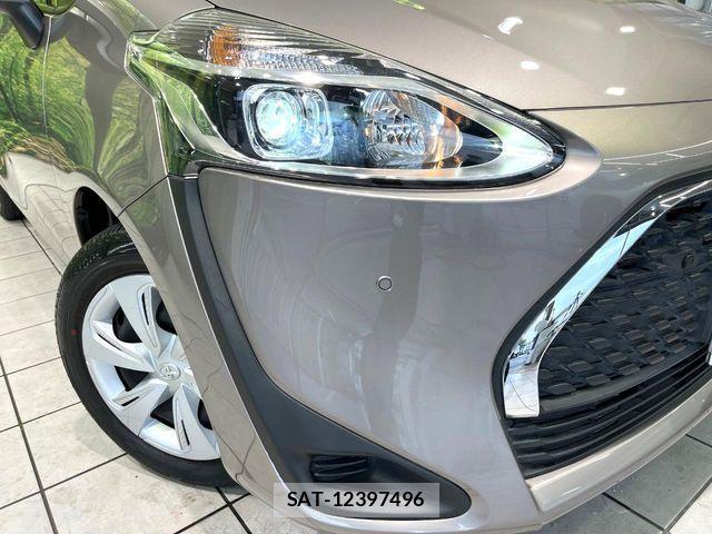 Toyota SIENTA 2022-04 8438880-12