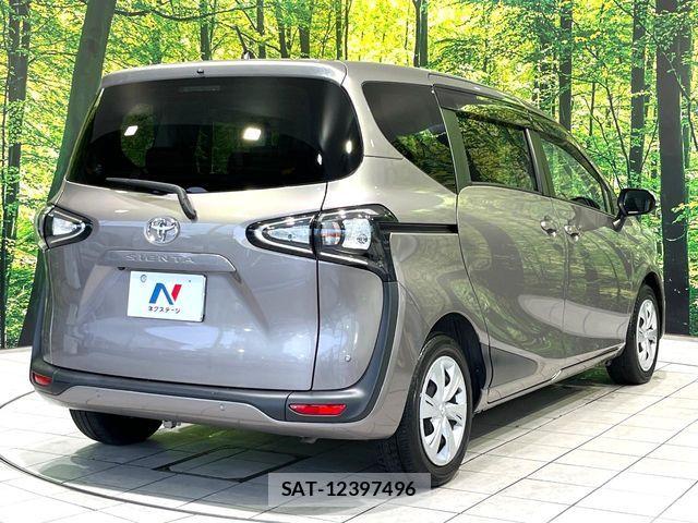 Toyota SIENTA 2022-04 8438880-16