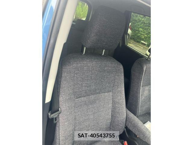 Toyota SIENTA 2023-10 8438505-9
