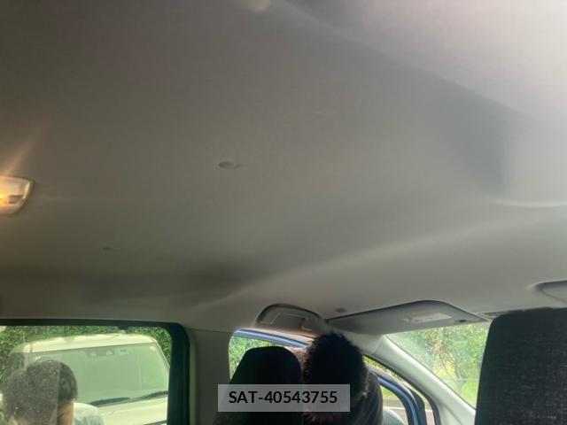 Toyota SIENTA 2023-10 8438505-12
