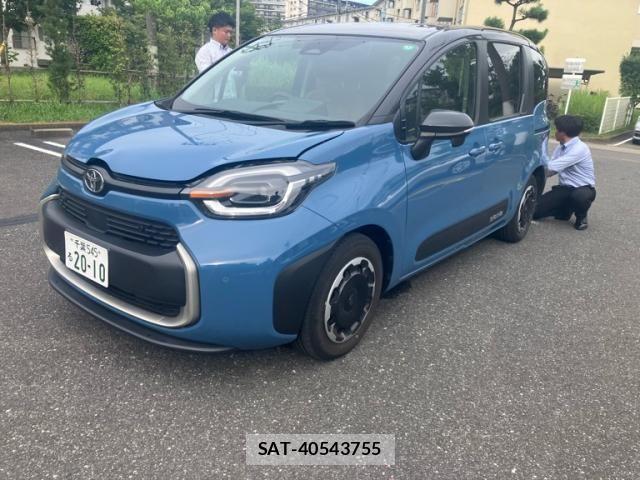 Toyota SIENTA 2023-10 8438505-2