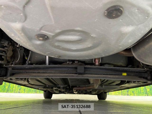 Toyota SIENTA 2018-11 8438391-18