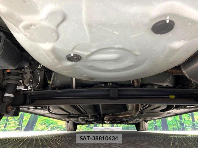 Toyota SIENTA 2019-10 8438885-19