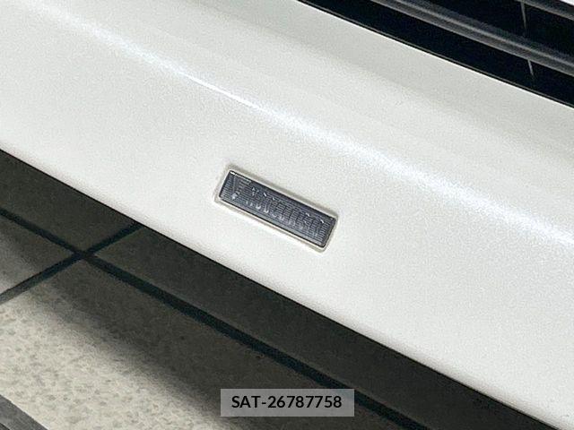 Toyota SIENTA 2015-09 8438890-2