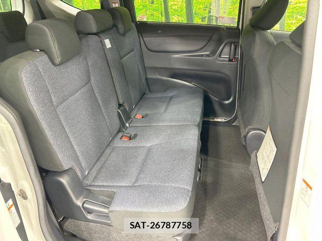 Toyota SIENTA 2015-09 8438890-8