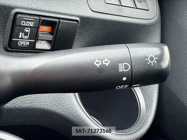 Toyota SIENTA 2016-10 8438891-26