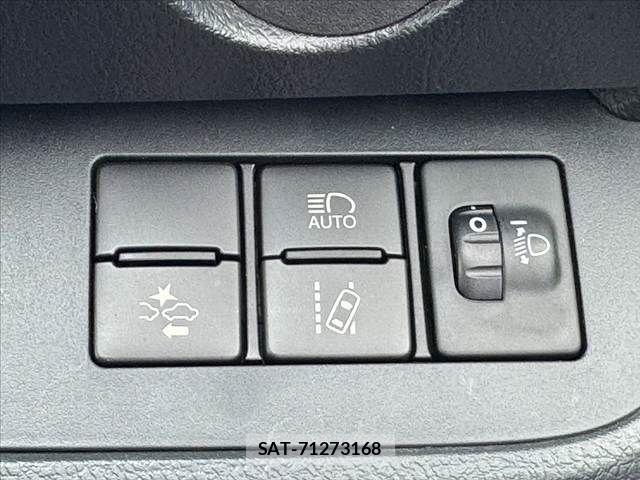 Toyota SIENTA 2016-10 8438891-29