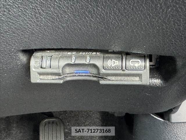Toyota SIENTA 2016-10 8438891-6