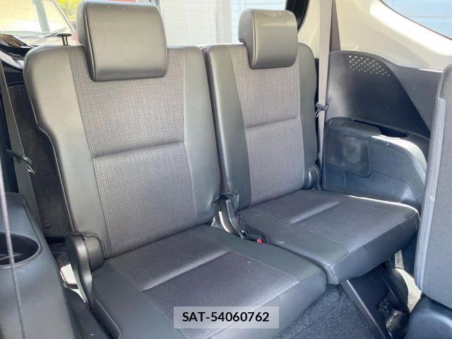 Toyota SIENTA 2018-03 8438888-9