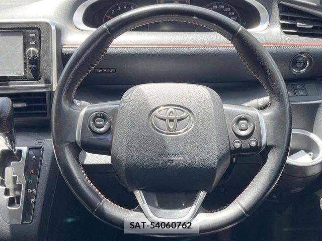 Toyota SIENTA 2018-03 8438888-11