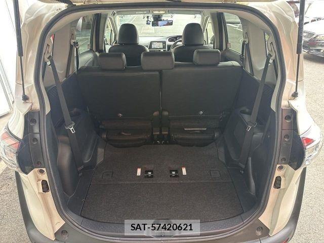 Toyota SIENTA 2018-05 8438884-13