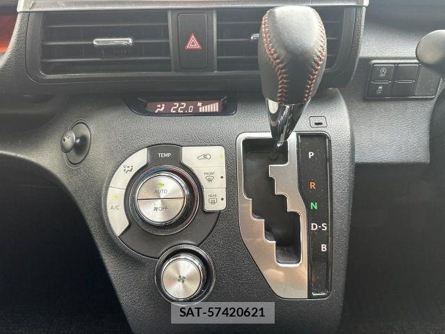 Toyota SIENTA 2018-05 8438884-21