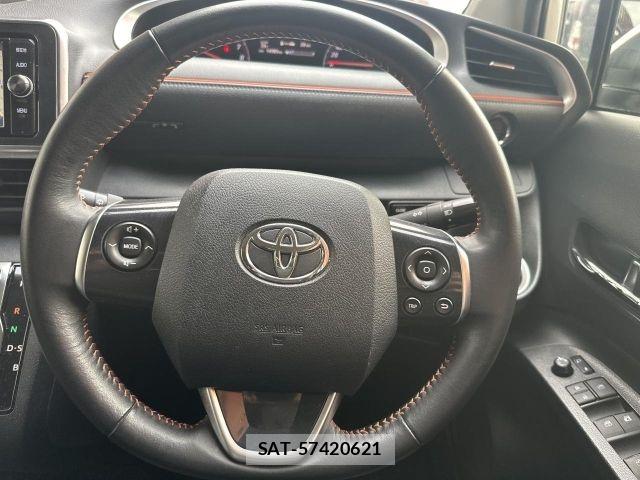 Toyota SIENTA 2018-05 8438884-22