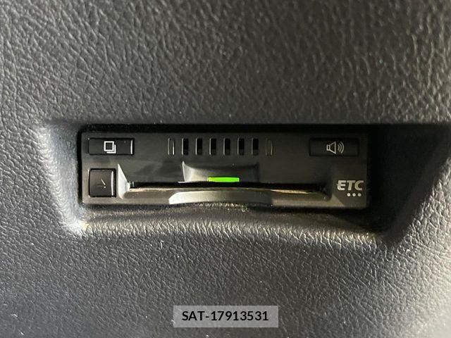 Toyota SIENTA 2017-09 8458418-5