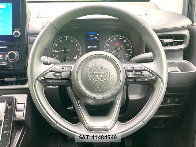 Toyota SIENTA 2023-07 8458409-11
