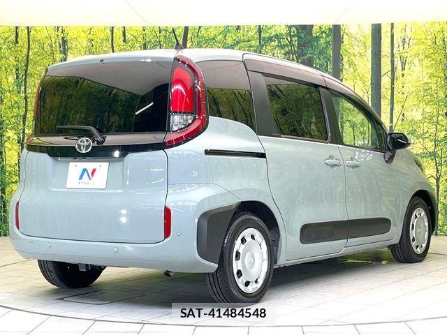 Toyota SIENTA 2023-07 8458409-17
