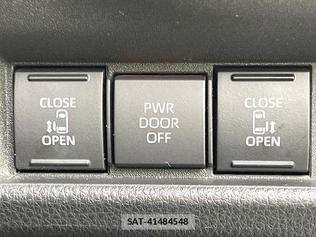 Toyota SIENTA 2023-07 8458409-4