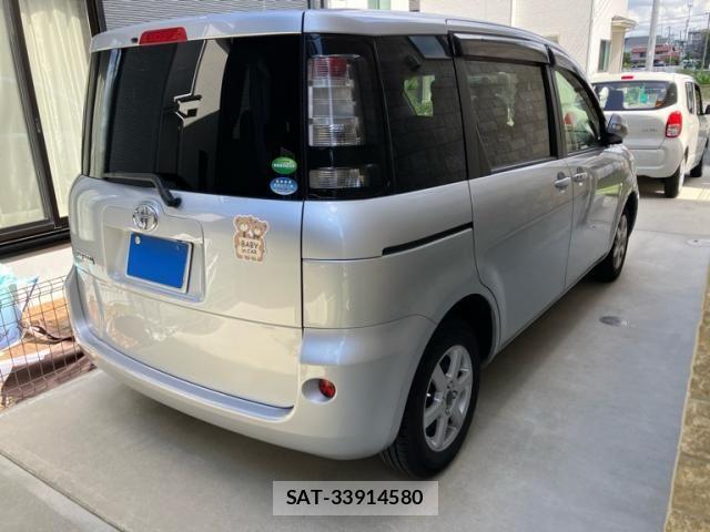 Toyota SIENTA 2014-08 8458419-4
