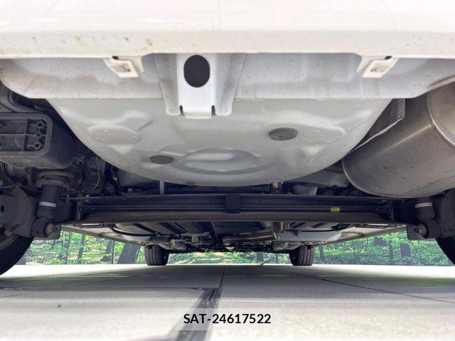 Toyota SIENTA 2016-01 8458417-19