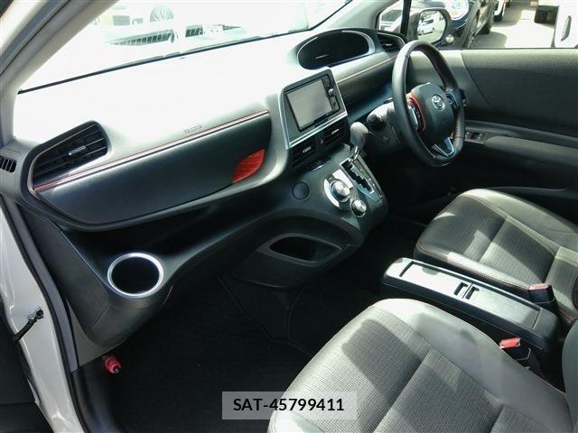 Toyota SIENTA 2018-02 8458408-12
