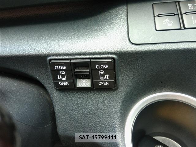 Toyota SIENTA 2018-02 8458408-28