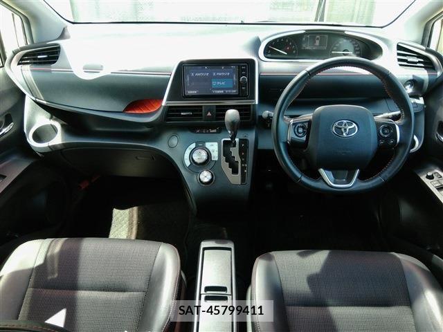 Toyota SIENTA 2018-02 8458408-2
