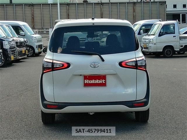 Toyota SIENTA 2018-02 8458408-7