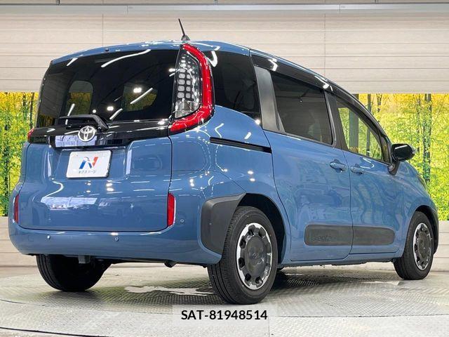 Toyota SIENTA 2022-09 8458407-16