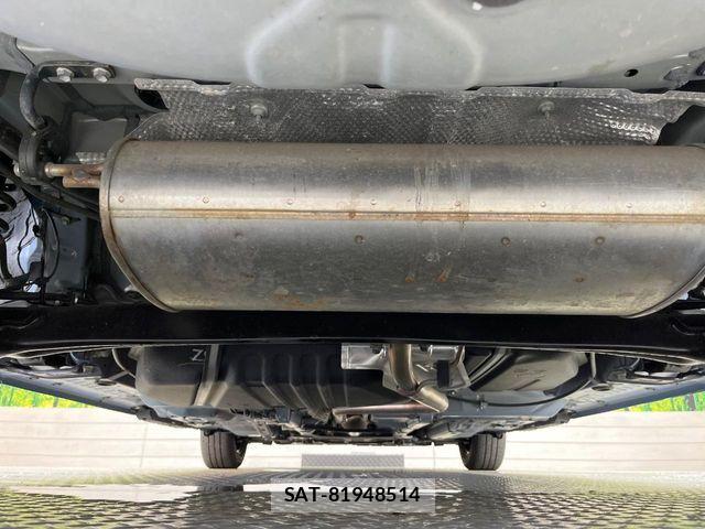 Toyota SIENTA 2022-09 8458407-18