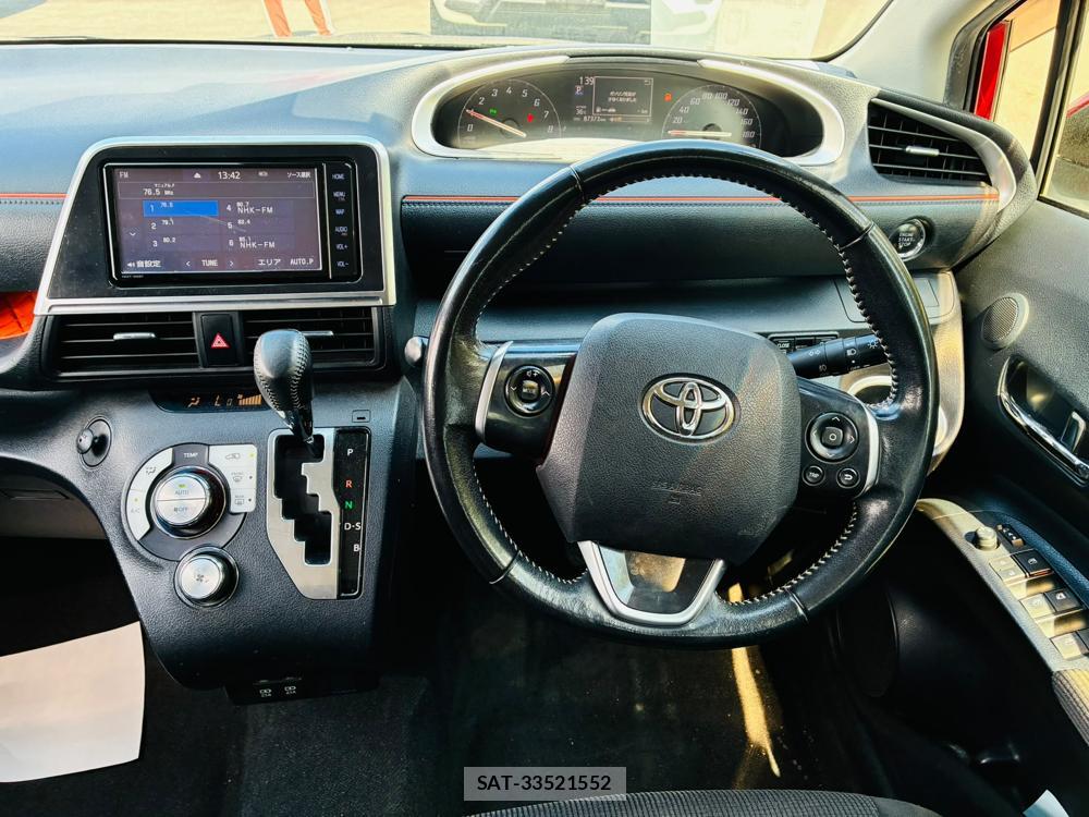 Toyota SIENTA 2019-09 8351498-13