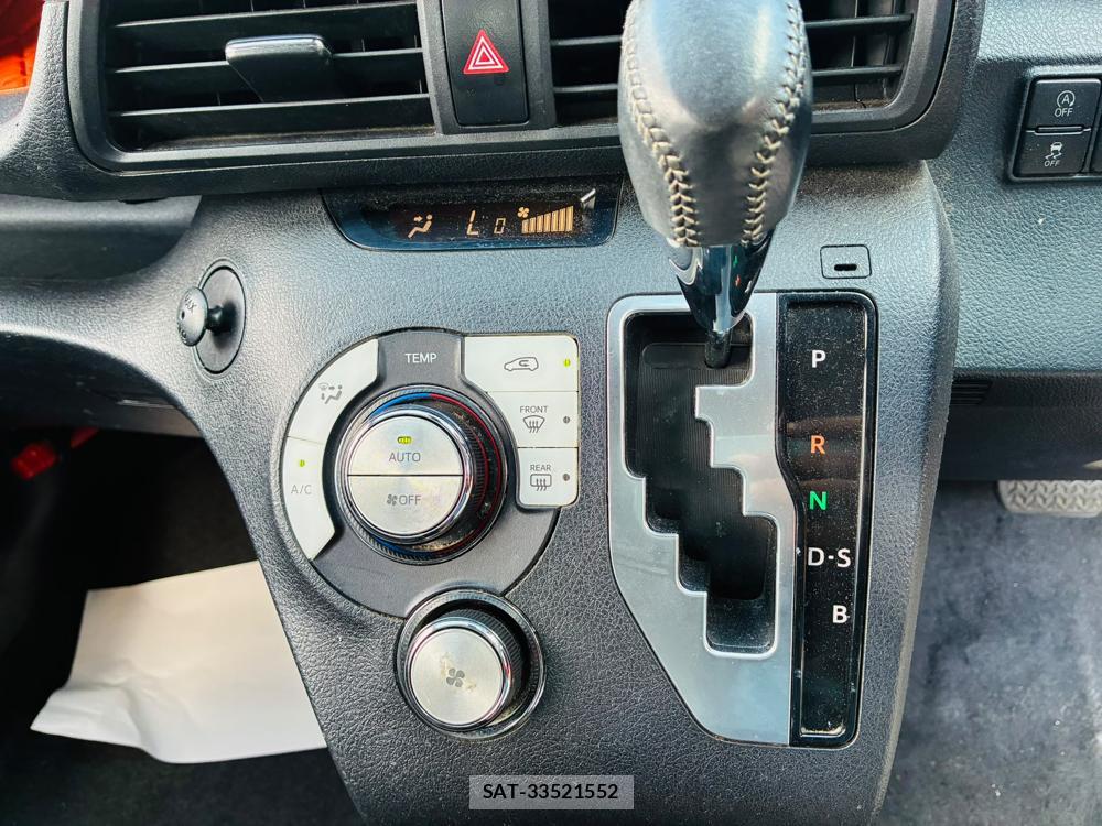 Toyota SIENTA 2019-09 8351498-19
