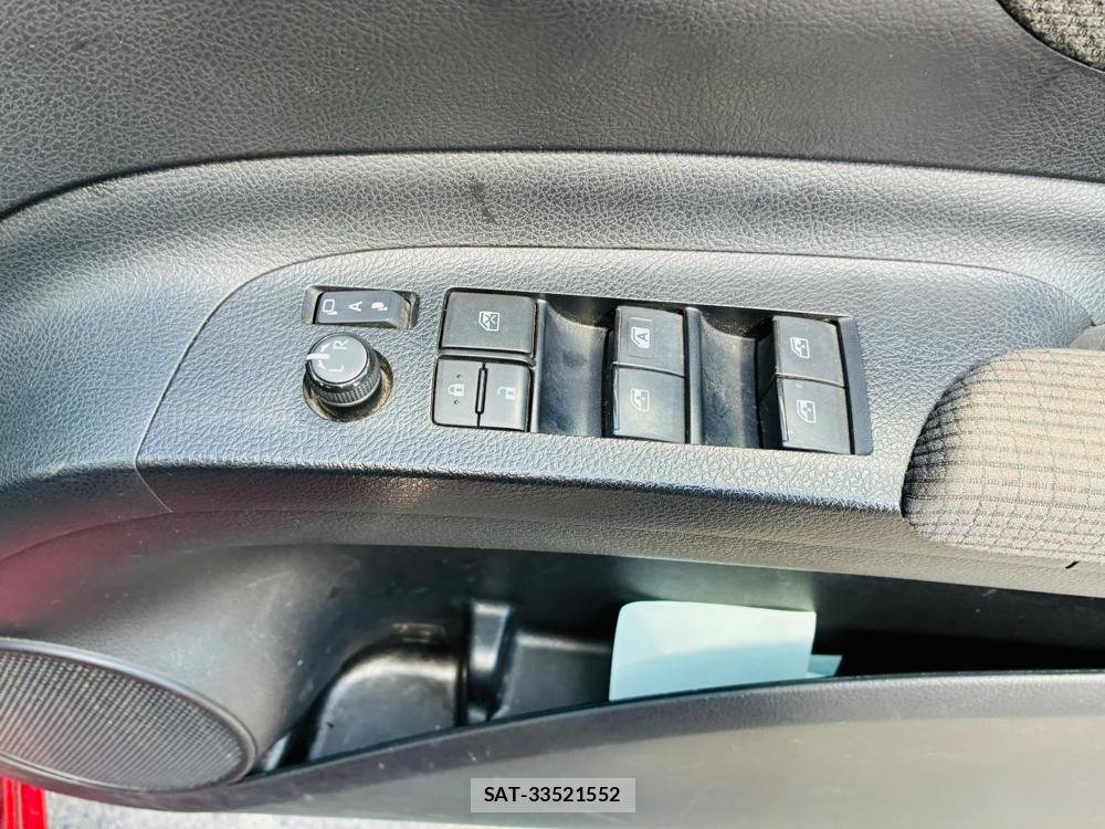 Toyota SIENTA 2019-09 8351498-21