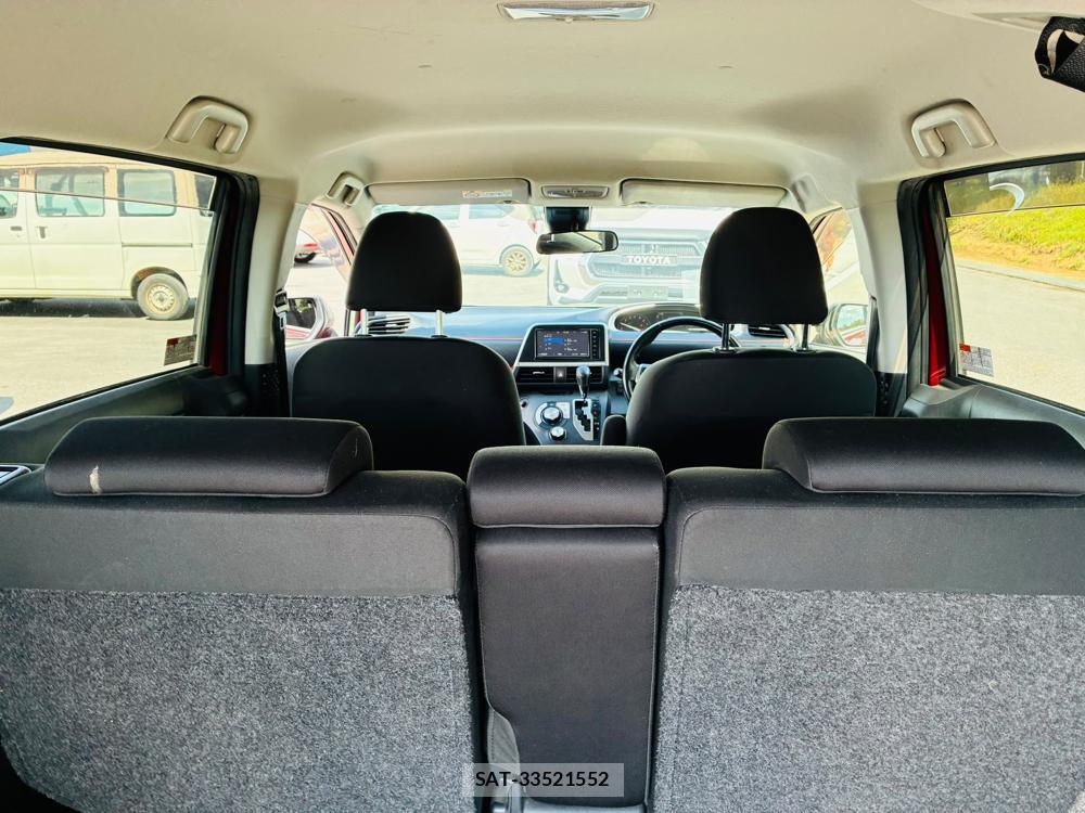 Toyota SIENTA 2019-09 8351498-26