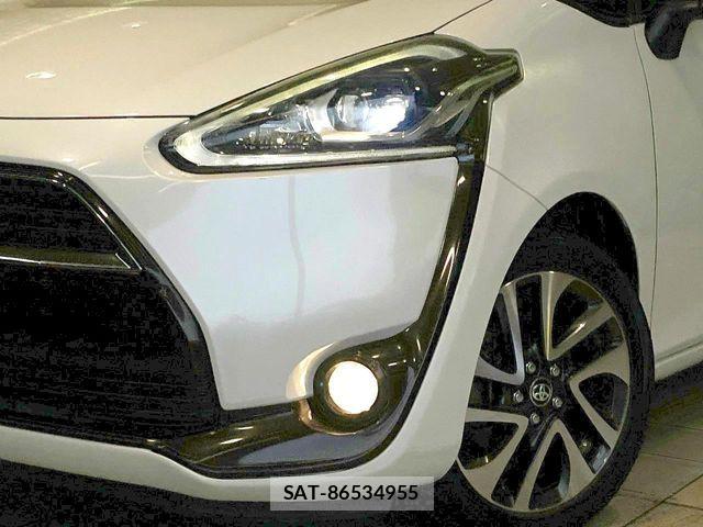 Toyota SIENTA 2017-11 8486077-12