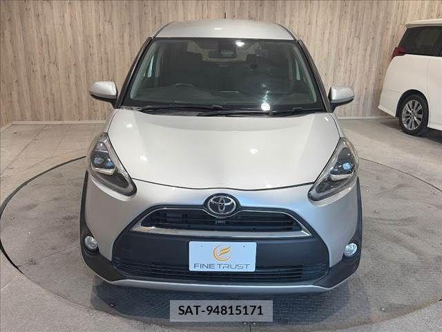 Toyota SIENTA 2016-06 8486082-15