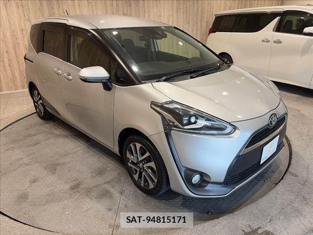 Toyota SIENTA 2016-06 8486082-16