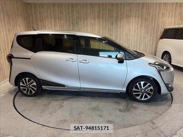 Toyota SIENTA 2016-06 8486082-17